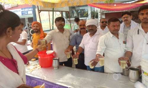 चंद्रा इलेक्ट्रिक ने किया विशाल भंडारे का आयोजन