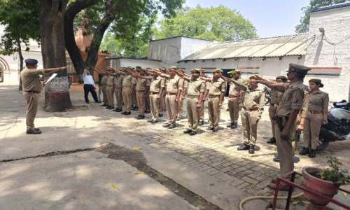 पुलिस अधीक्षक ने अधिकारियों / कर्मचारियों को दिलायी आतंकवाद विरोधी दिवस की शपथ