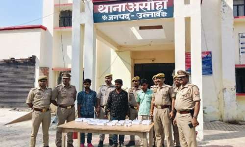 दो घरों में हुई चोरी का पुलिस ने किया हुआ खुलासा तीन शातिर चोर गिरफ्तार